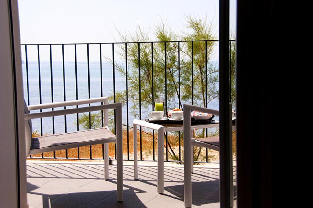 Gg77 Hotel La Spiaggia トッレ・ラピッロ エクステリア 写真